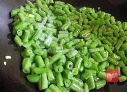 橄榄菜四季豆的做法图解6