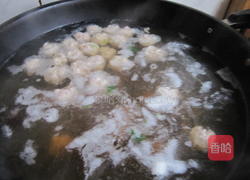 菠菜肉丸汤的做法图解5