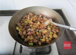 榨菜牛肉丁的做法图解8