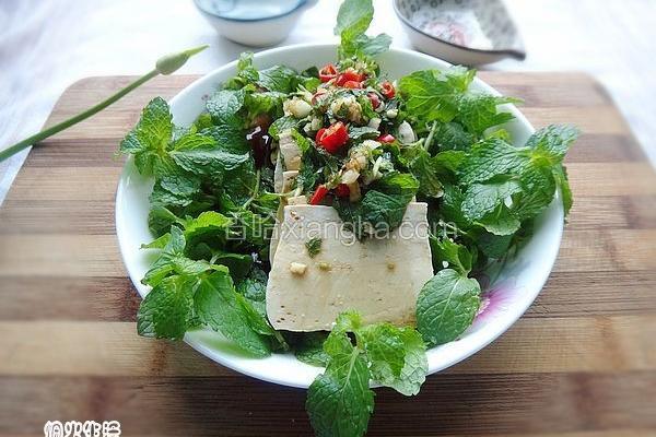 薄荷拌豆腐