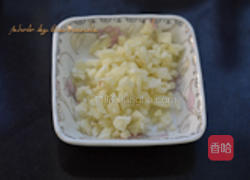 蒜蓉包菜丝的做法图解3