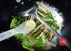 芹菜炒香干的做法图解8