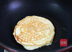 松软美式煎饼的做法图解5