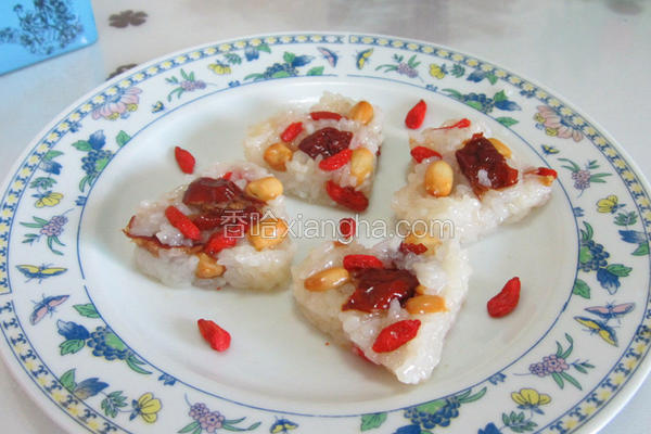 红枣花生糯米饭