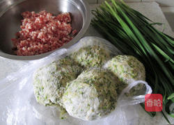 槐花包子的做法图解2