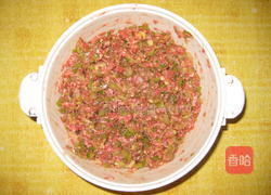 牛肉芹菜水饺的做法图解4