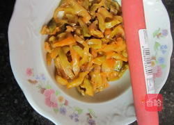 火腿榨菜丝的做法图解1