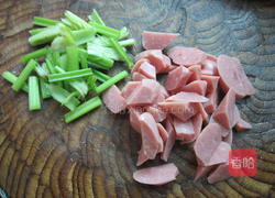 火腿榨菜丝的做法图解2