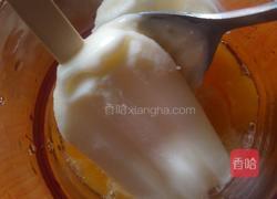 黄桃奶昔的做法图解3