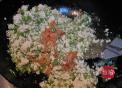 茼蒿虾仁小豆腐的做法图解10