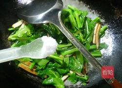 香干炒油菜蕻的做法图解8
