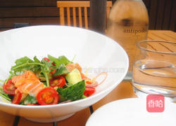 三文鱼田园色拉的做法图解4