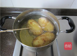 香辣锅巴土豆的做法图解1