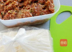 牛肉馄饨的做法图解1