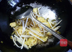 榨菜茭白炒鸡蛋的做法图解14