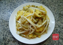 榨菜茭白炒鸡蛋的做法图解15