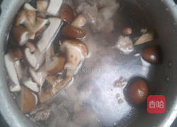 冬菇猪脚汤的做法图解8