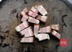 腊肉炒茄子的做法图解2