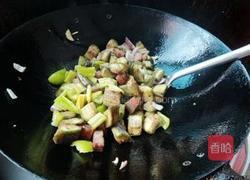 腊肉炒茄子的做法图解7