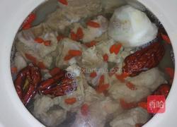 枸杞红枣排骨汤的做法图解5