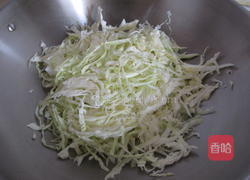 蒜蓉包菜丝的做法图解5