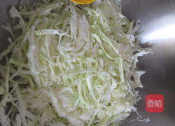 蒜蓉包菜丝的做法图解6
