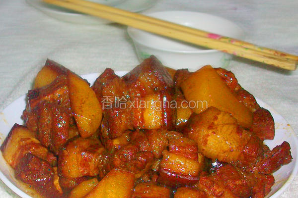 红烧肉炖土豆