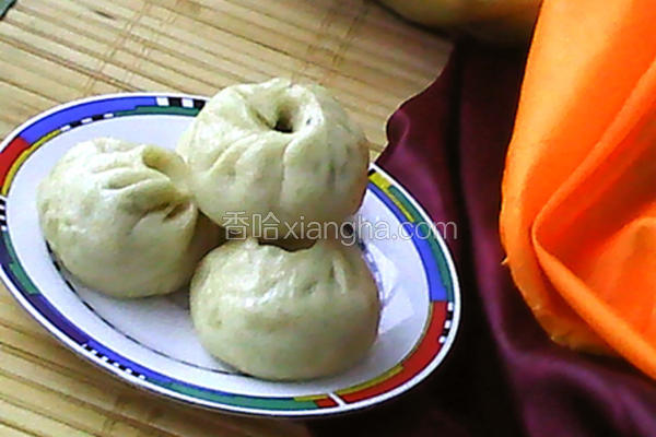 玉米面酸菜小包子