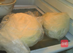 玉米面酸菜小包子的做法图解1