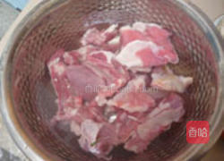 胡萝卜炖羊排的做法图解2
