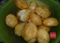 大蒜炒面筋的做法图解2