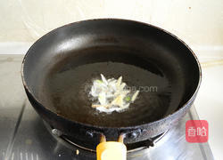 煎饼卷河虾的做法图解3