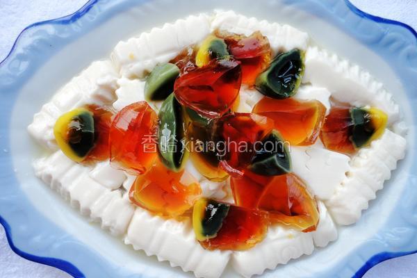 变蛋拌豆腐