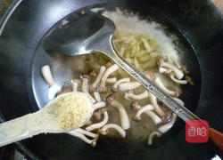 榨菜蟹味菇蛋花汤的做法图解7