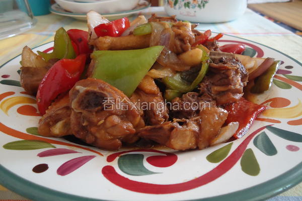 青红椒炒鸡块