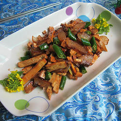 小炒香干腊肉的做法[图]