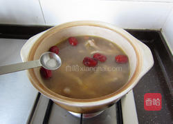 黄芪大枣煲凤爪的做法图解10