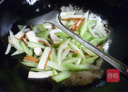 香干炒西芹的做法图解7