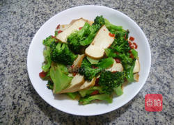 香干炒西兰花的做法图解8