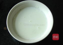 焦糖布丁的做法图解2