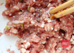 煎牛肉饼三明治的做法图解3