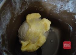 橄榄形酥香面包的做法图解2