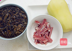 梅干菜快炒土豆丝的做法图解1