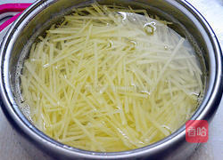 梅干菜快炒土豆丝的做法图解2