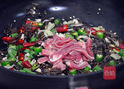 梅干菜快炒土豆丝的做法图解6