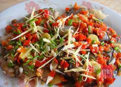 剁椒鸦片鱼头的做法图解7