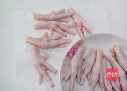 冬菇煲凤爪的做法图解2