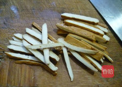 蒜薹香干拌猪耳朵的做法图解4