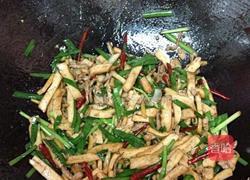 韭菜香干炒肉的做法图解7