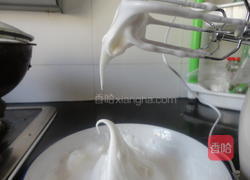 戚风蛋糕的做法图解8